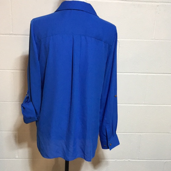 Investments Blue L/S Hi-Lo Top - Picture 6 of 8